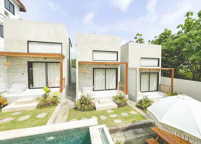 Cari Surf Camp & Studio\'S