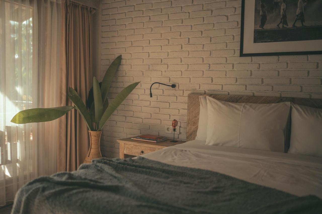 Cari Surf Camp & Studio's 3* Uluwatu (Bali)